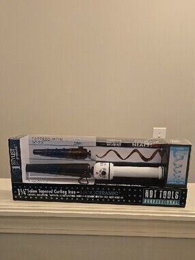 Hot Tools Professional 1¼" Ceramic Tapered Curling Iron - White/Black